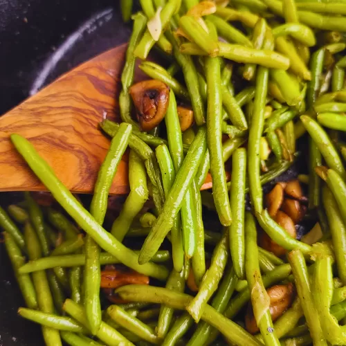 Sautéed Green Beans with Mushrooms