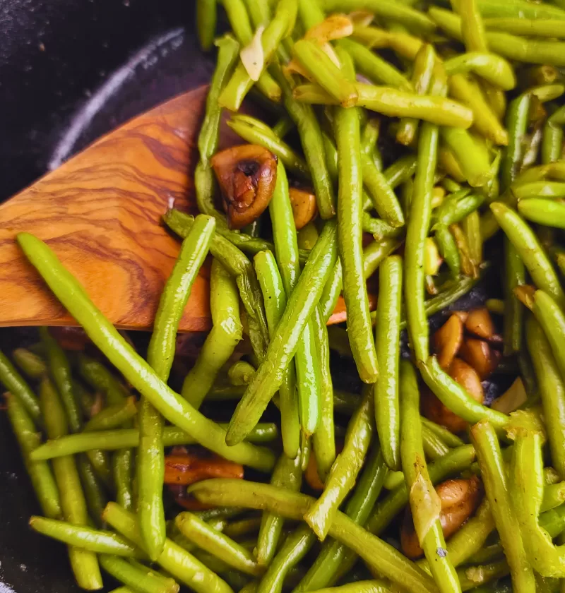 Sautéed Green Beans with Mushrooms