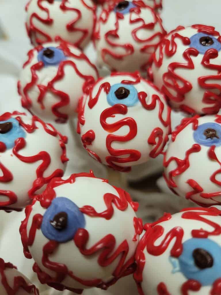 Eyeball Cake Pops