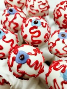 Eyeball Cake Pops