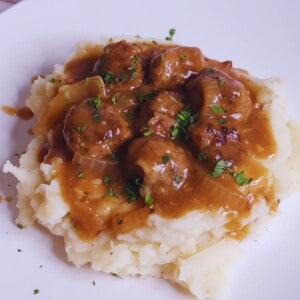 Meatballs and Gravy