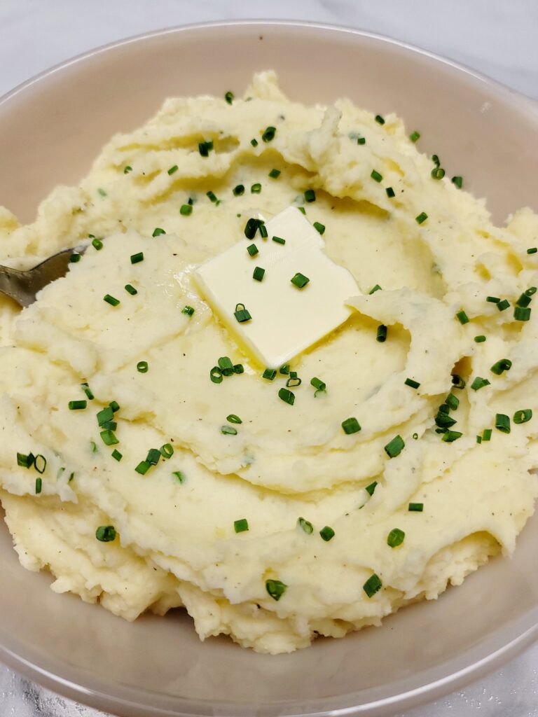 Sour Cream and Chive Mashed Potatoes