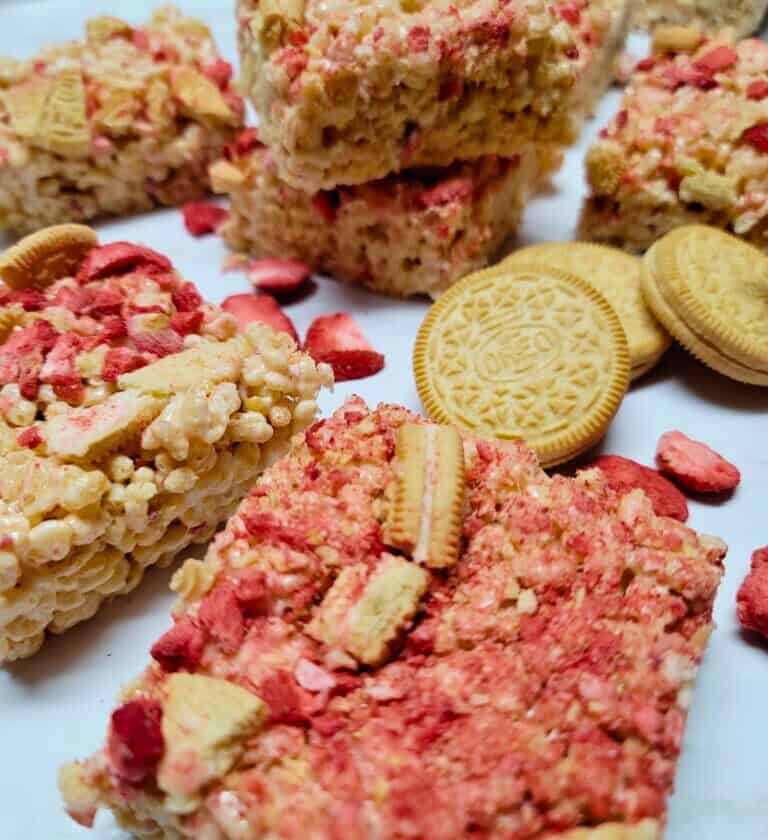 Strawberry Shortcake Rice Krispie Treats