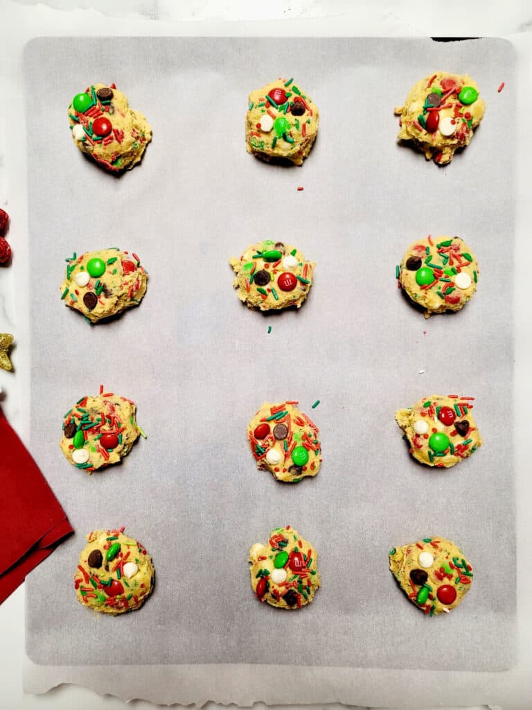 Christmas M&M Sprinkle Cookies