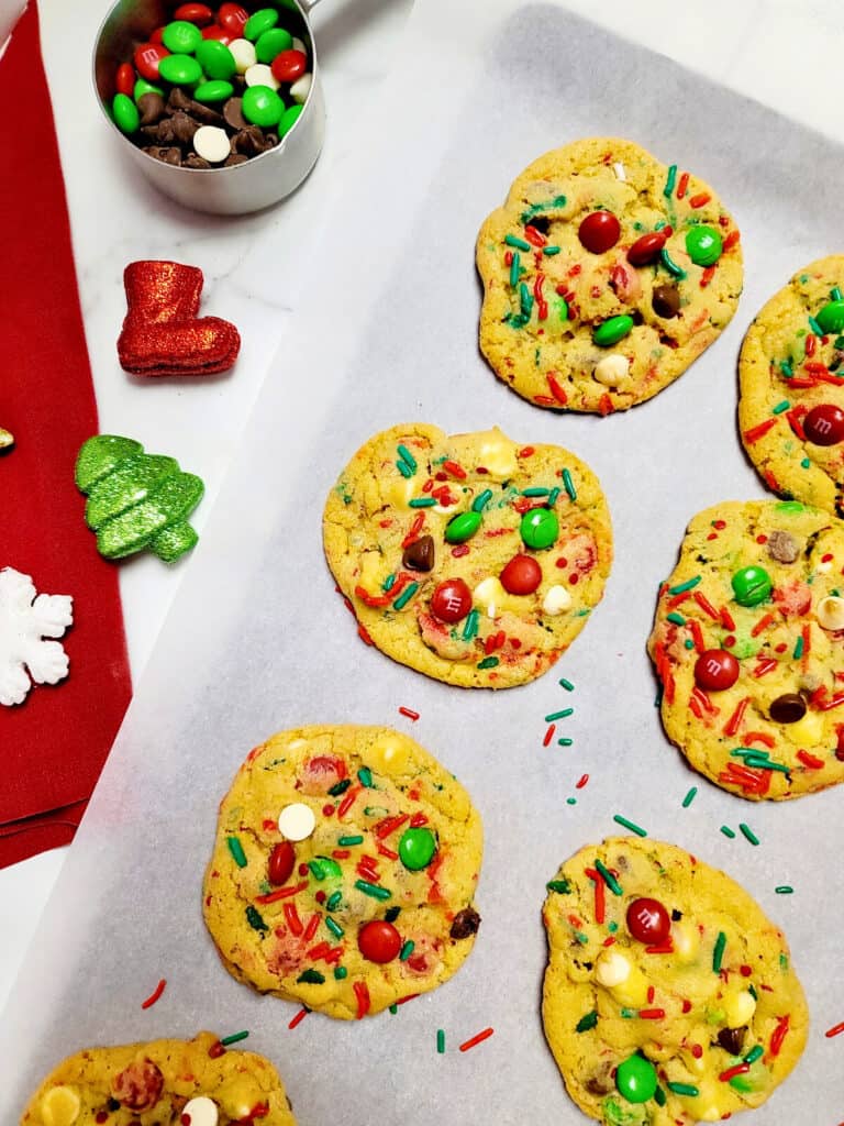 Christmas M&M Sprinkle Cookies