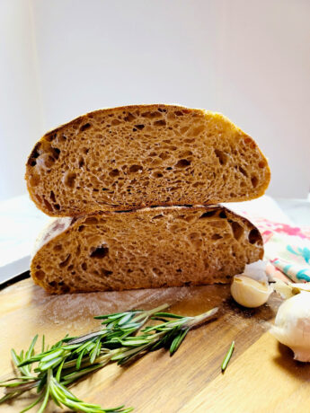 Roasted Garlic and Rosemary Sourdough Bread