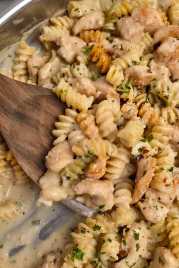 Creamy Garlic Parmesan Chicken Pasta