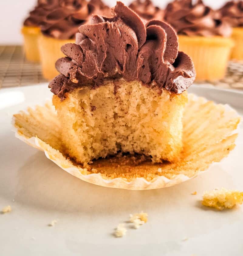 Vanilla Cupcakes with Chocolate Frosting