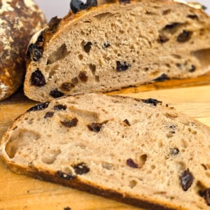 Cinnamon Raisin Sourdough Bread Recipe